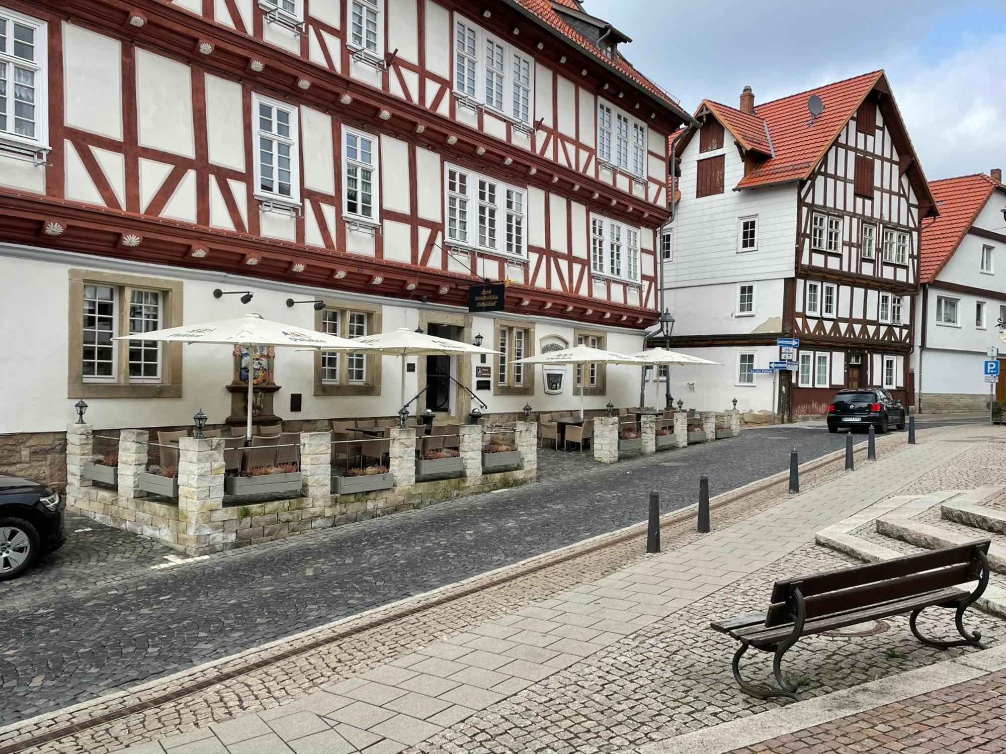 Altes Rathaus Hotel-Restaurant-Café Wolfhagen Exterior foto